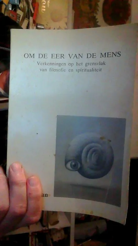 Om de eer van de mens Verkenningen op het grensvlak van filosofie en spiritualiteit - Theo Zweerman Redactie: Ilse Bulhof, Henk Manschot, Anton Simons, Alleen Vandaag