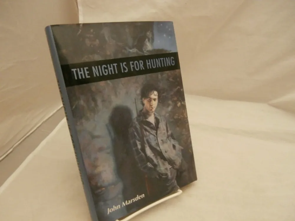 Veilige Betaling The night is for hunting - John Marsden