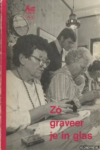Merkproduct Zo graveer je in glas - Leeuwen