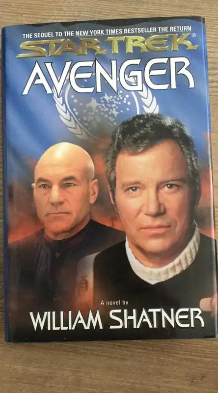 Premium Star Trek Avenger - William Shatner