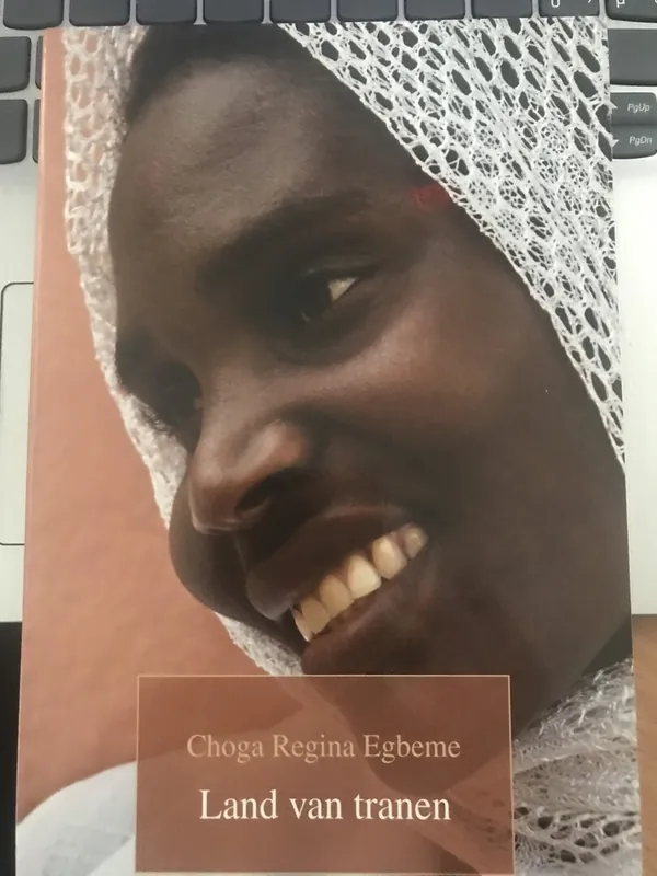Land van tranen - Egbeme Choga Regina Exclusieve Aanbieding