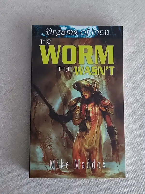 Koop Online The Worm that wasn't - Mike Maddox