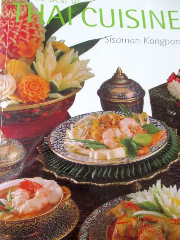 The best of Thai cuisine - Sisamon Kongpan Korting